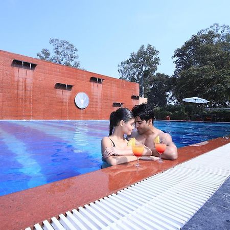 Aveo By Amatra, Gateway To Corbett Hotel Kashipur Eksteriør billede