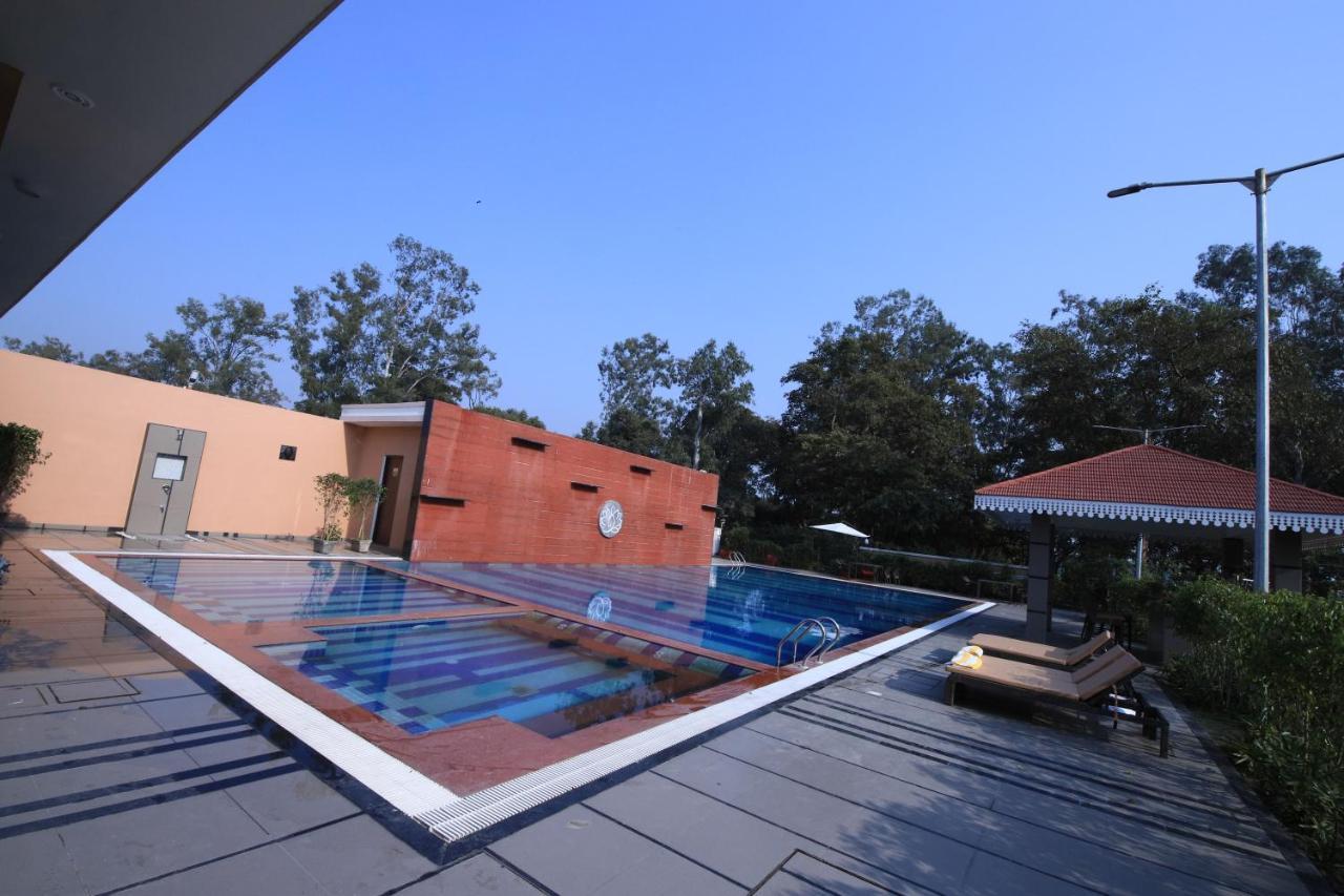 Aveo By Amatra, Gateway To Corbett Hotel Kashipur Eksteriør billede