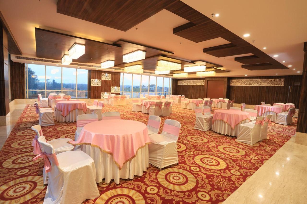 Aveo By Amatra, Gateway To Corbett Hotel Kashipur Eksteriør billede