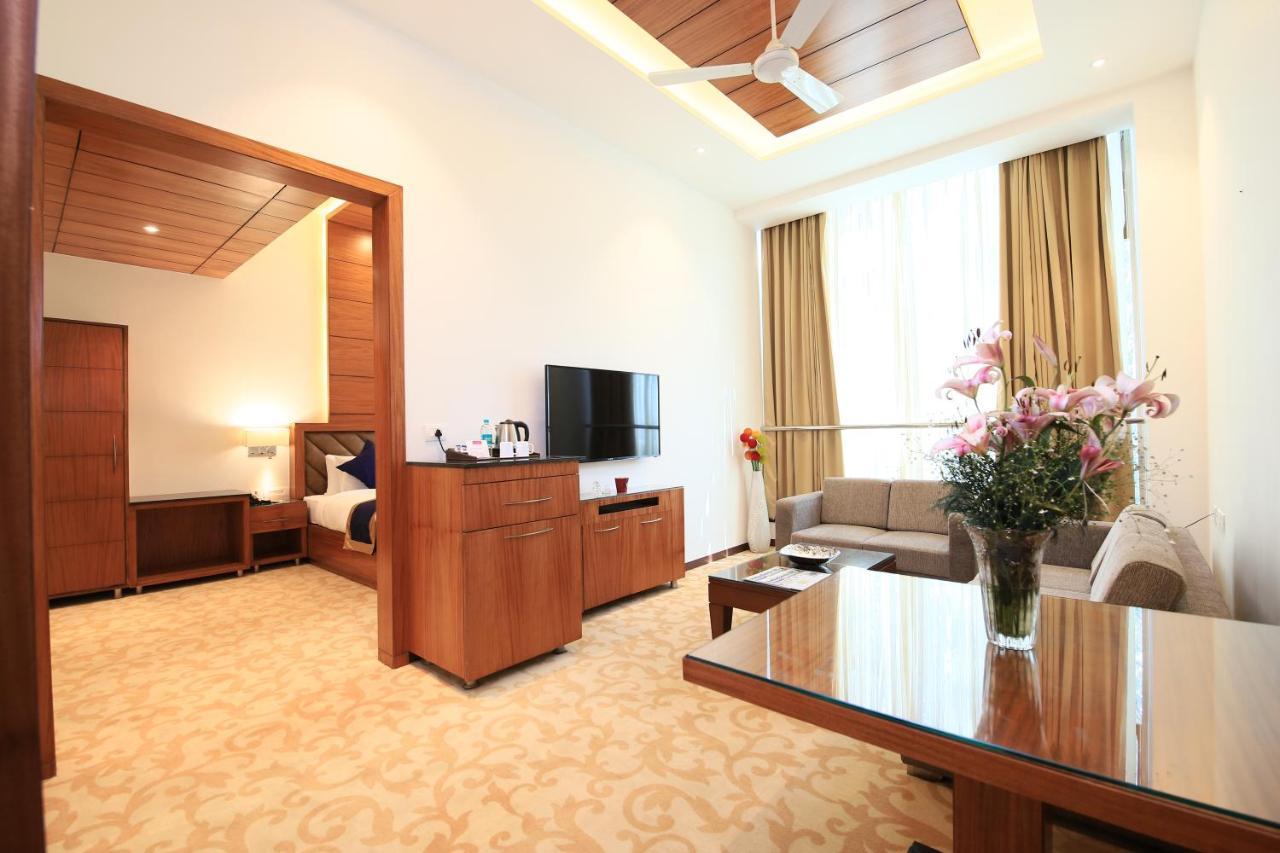 Aveo By Amatra, Gateway To Corbett Hotel Kashipur Eksteriør billede